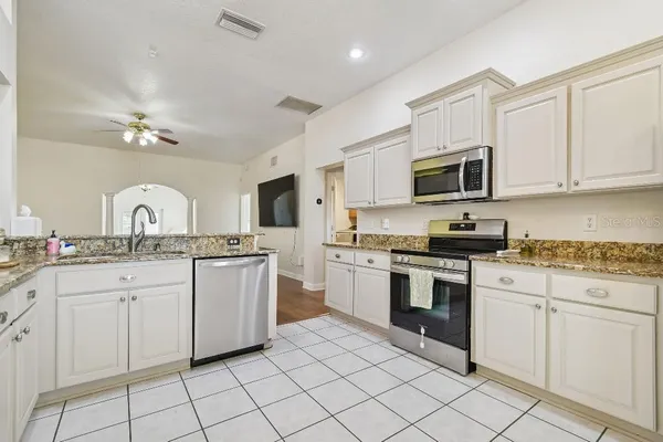 $477,500 | 627 Tuscanny Street, Brandon, FL 33511