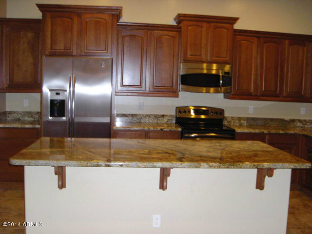 16922 North Palo Rojo Road Maricopa, AZ 85138 - Photo 22 of 42 22 - Kitchen 7