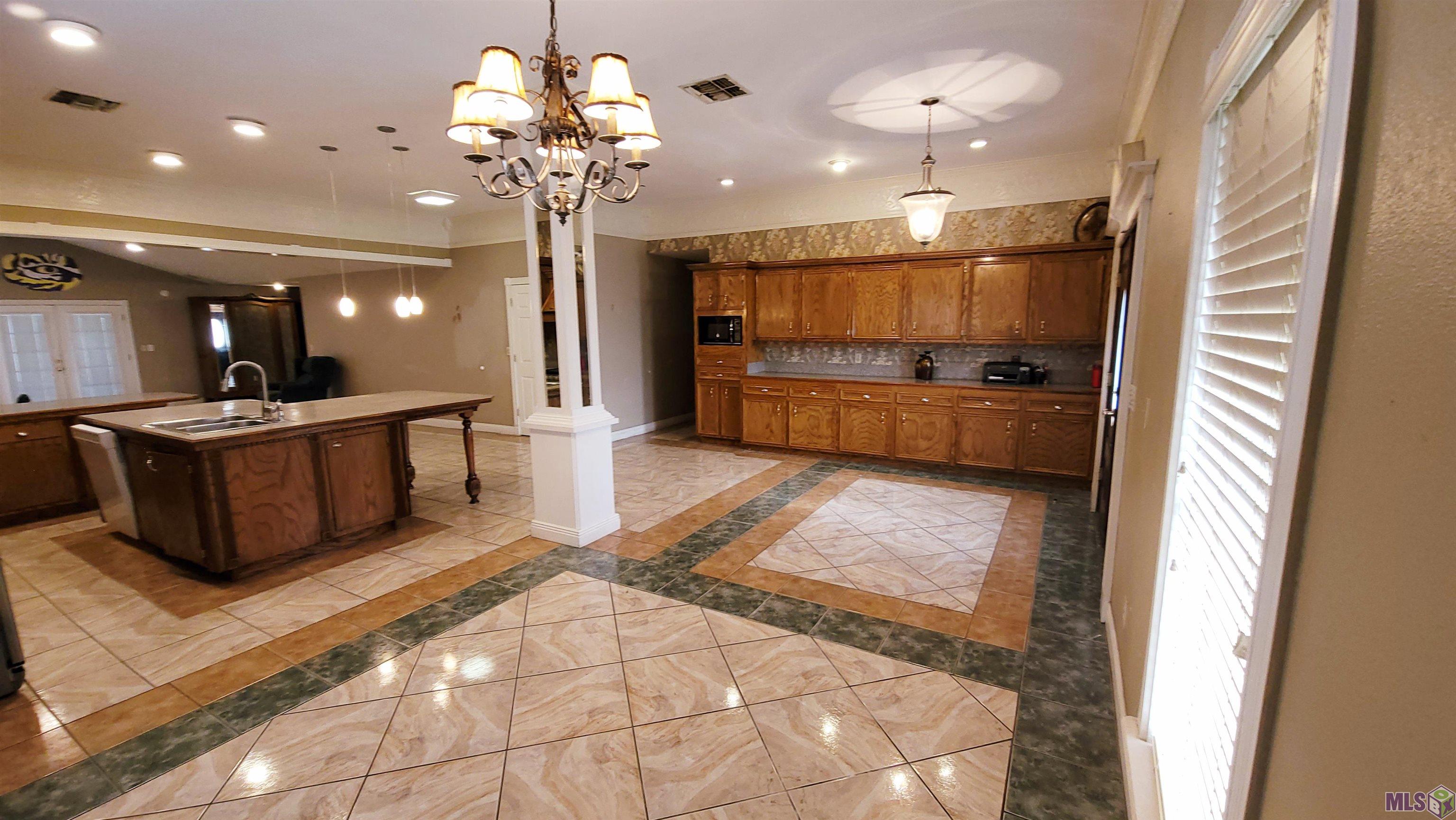 319 David Road Morgan City, LA 70380 - Photo 5 of 27 Gallery Image 5