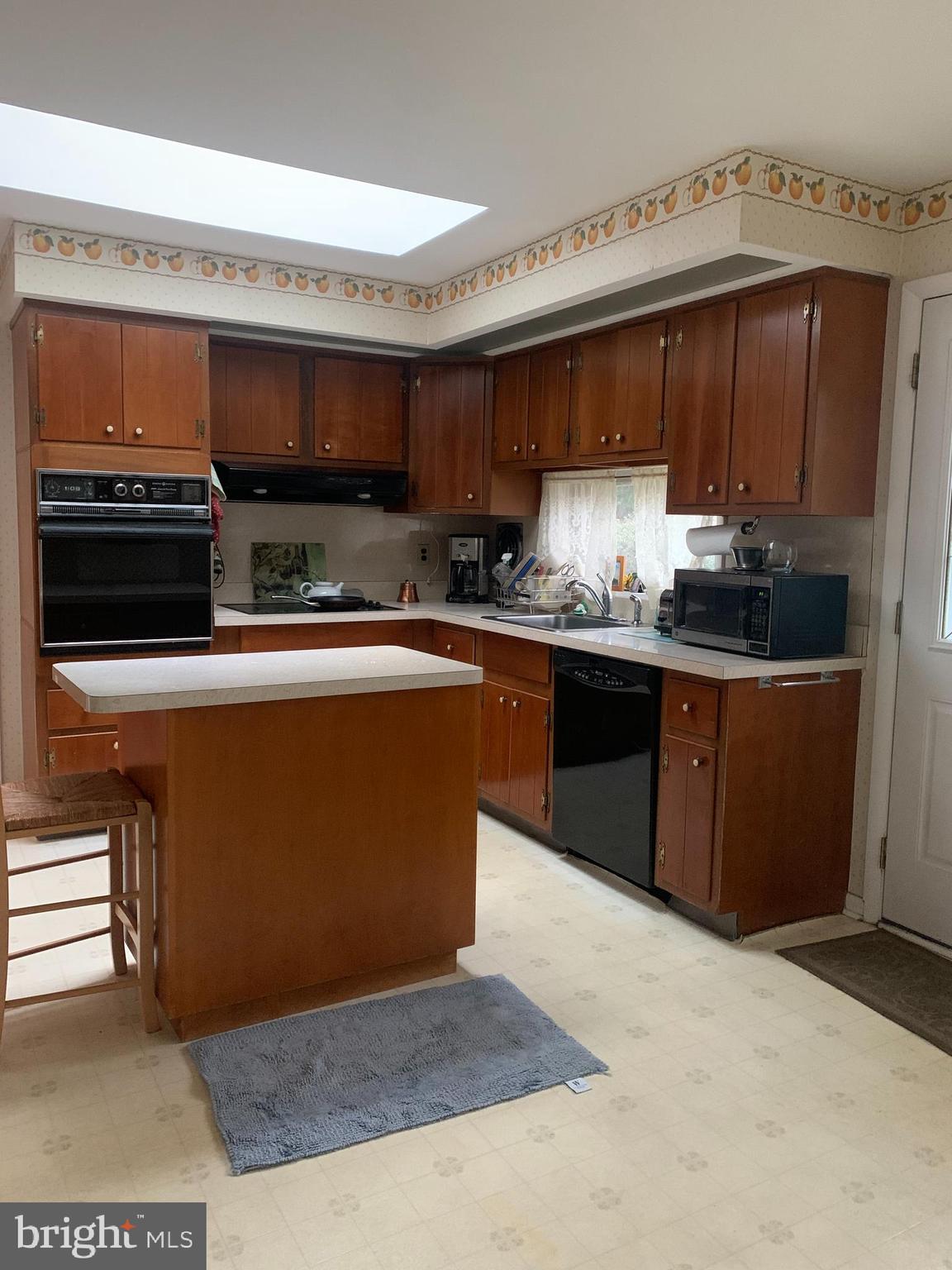 280 Pepper Road Huntingdon Valley, PA 19006 - Photo 7 of 15