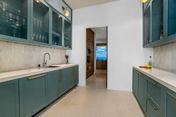 $21,000,000 | 2838 Kapoli Street, Kealia, HI 96751