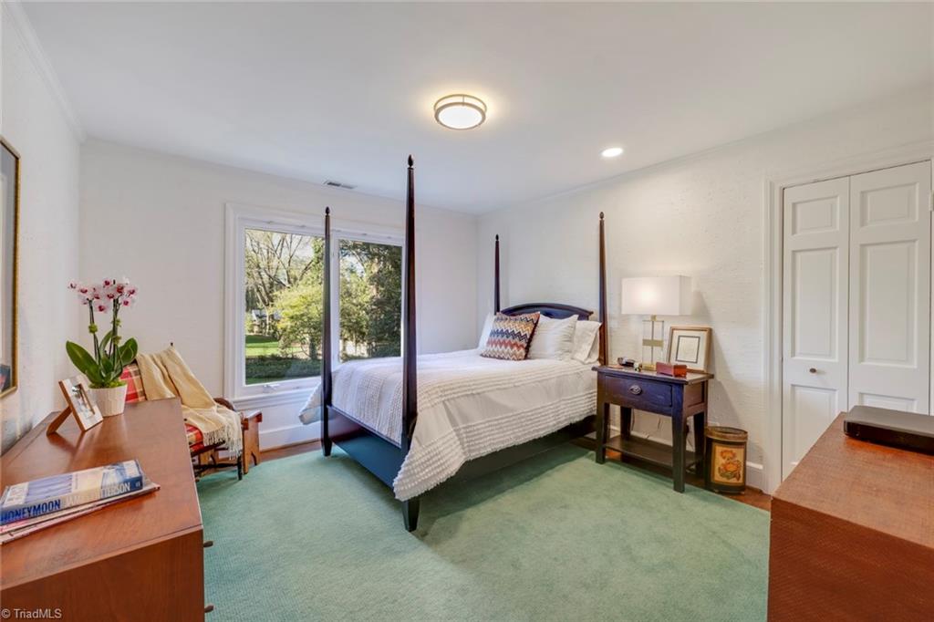3018 Cambridge Road Winston-Salem, NC 27104 - Photo 18 of 33 Gallery Image 18