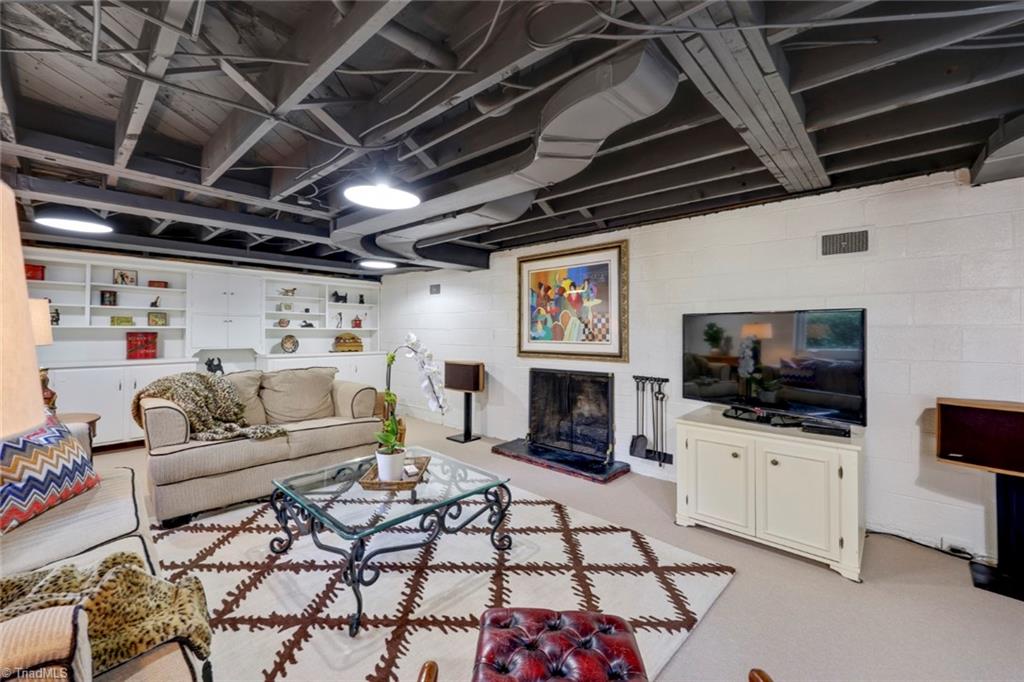 3018 Cambridge Road Winston-Salem, NC 27104 - Photo 20 of 33 Gallery Image 20