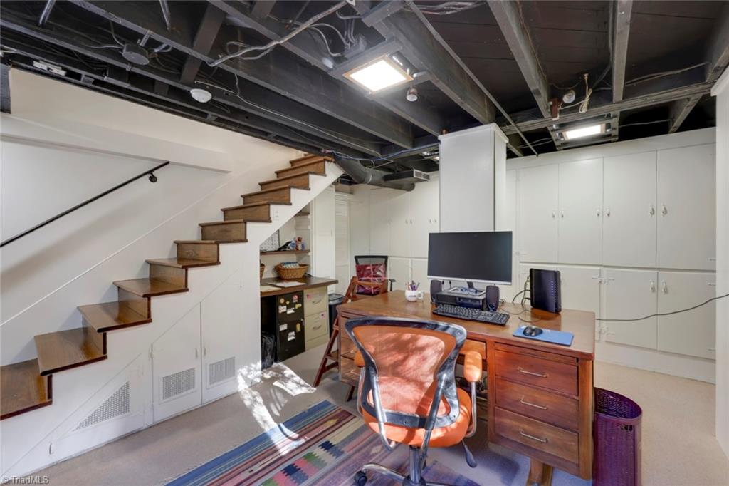 3018 Cambridge Road Winston-Salem, NC 27104 - Photo 28 of 33 Gallery Image 28