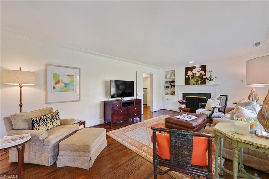 3018 Cambridge Road Winston-Salem, NC 27104 - Photo 6 of 33 Gallery Image 6