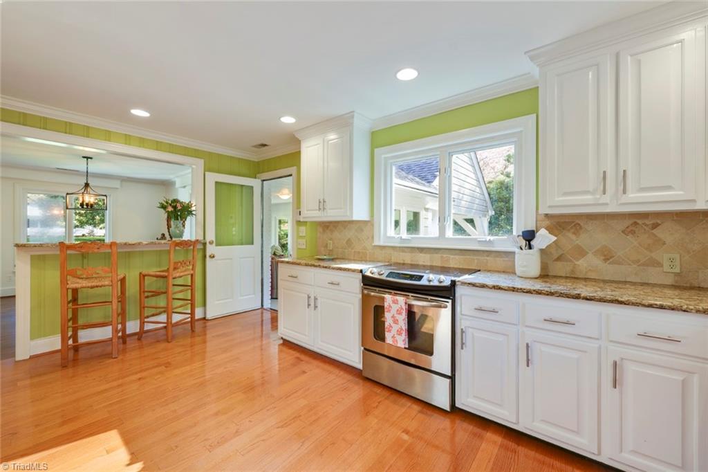 3018 Cambridge Road Winston-Salem, NC 27104 - Photo 10 of 33 Gallery Image 10