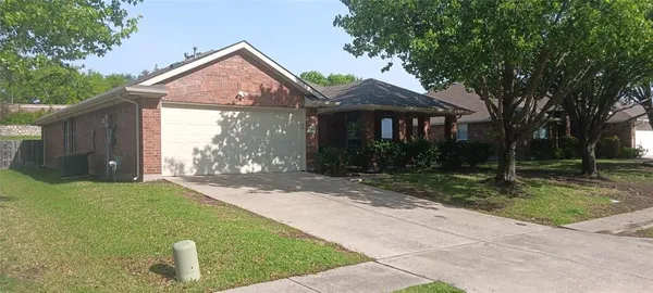 $345,000 | 2740 Beacon Hill Drive, Rockwall, TX 75087