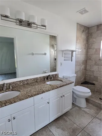 $2,000 | 1905 Southwest 11th Street, Cape Coral, FL 33991