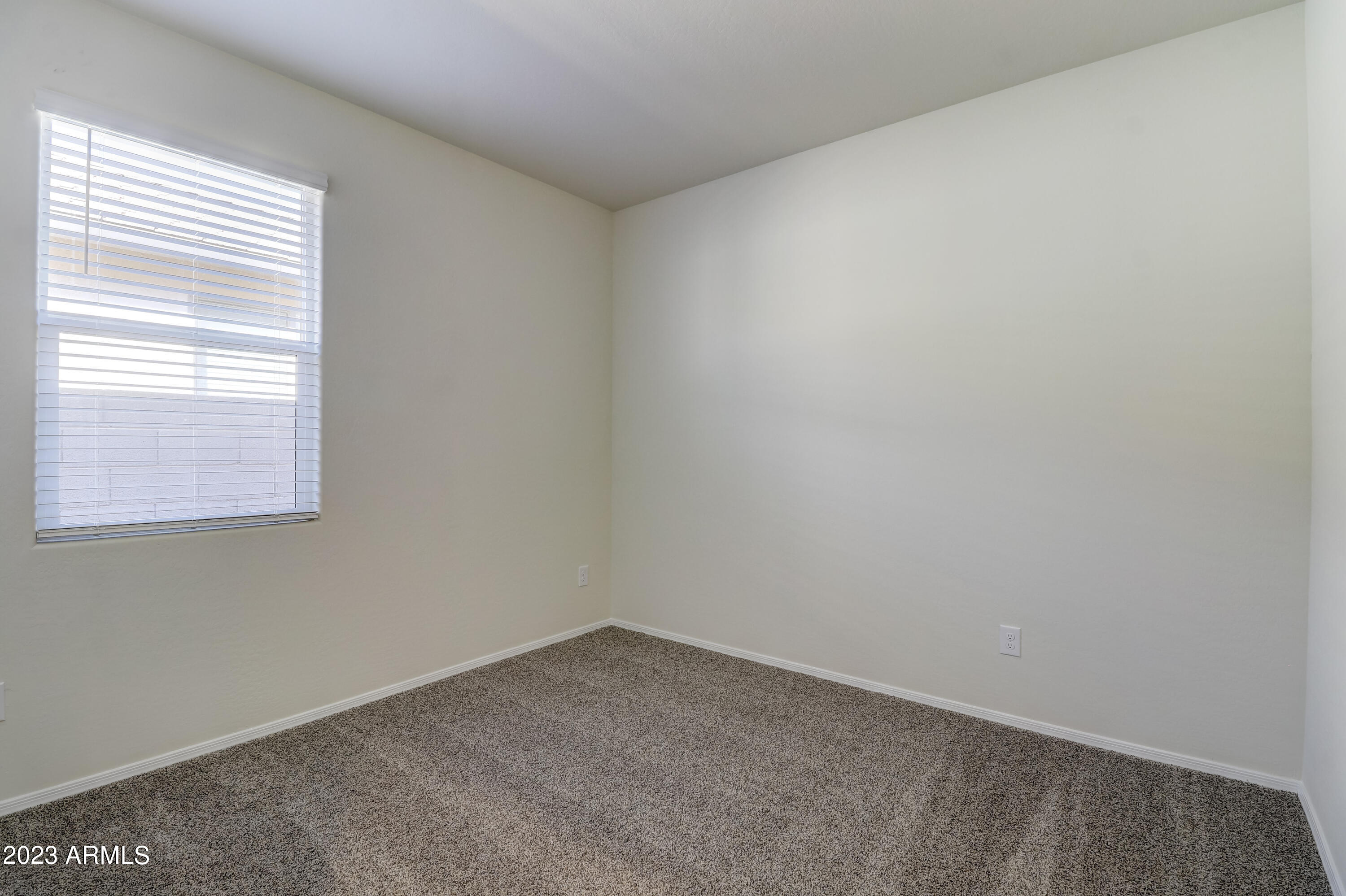 9333 Tangerine Road Florence, AZ 85132 - Photo 4 of 9 Matterhorn