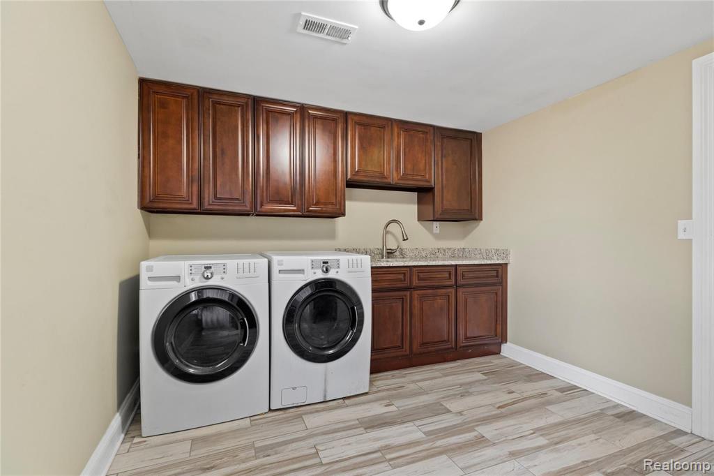 3371 York Road Rochester Hills, MI 48309 - Photo 7 of 38