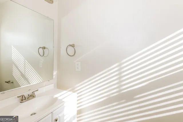 $2,010 | 10057 Tara Glynn Drive, Hampton, GA 30228