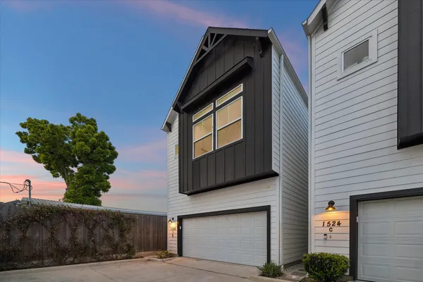 $2,900 | 1524 Ojeman Road, Unit D, Houston, TX 77055