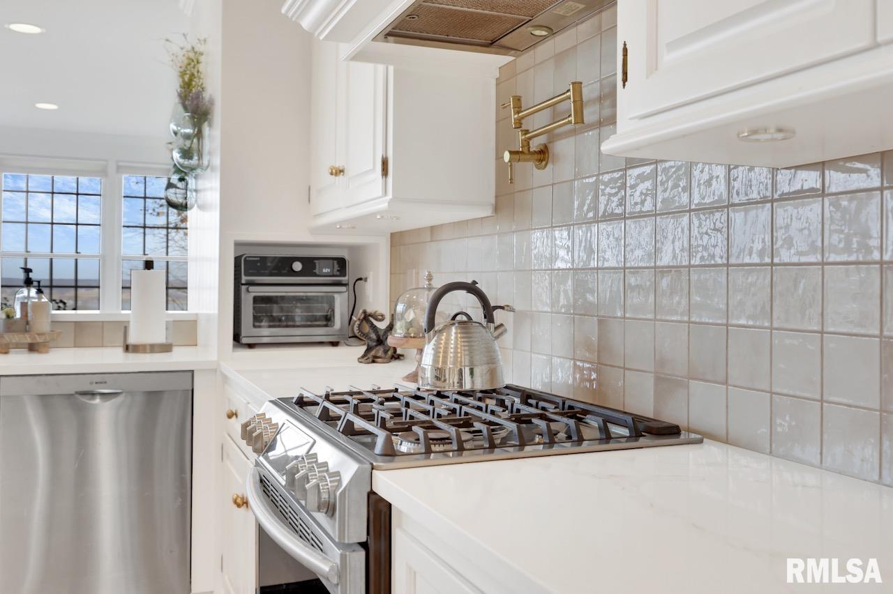 316 East High Point Road Peoria, IL 61614 - Photo 21 of 65 Gallery Image 21