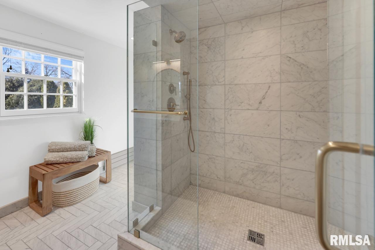 316 East High Point Road Peoria, IL 61614 - Photo 44 of 65 Gallery Image 44