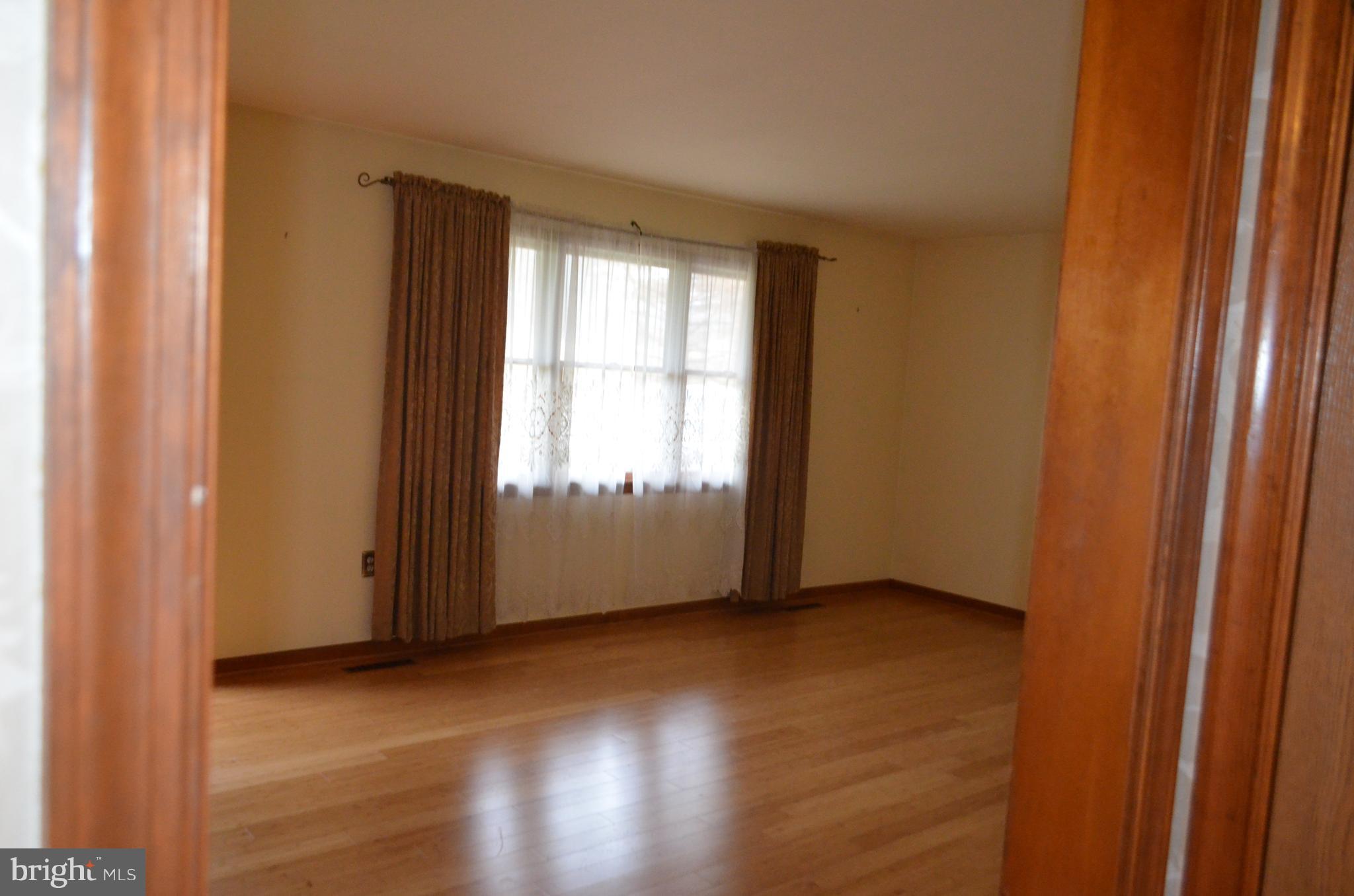 1026 Valley Road Enola, PA 17025 - Photo 4 of 25 Gallery Image 4
