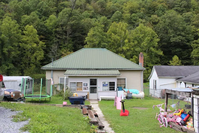 $85,500 | 167 Baxter Loop, St. Charles, VA 24282