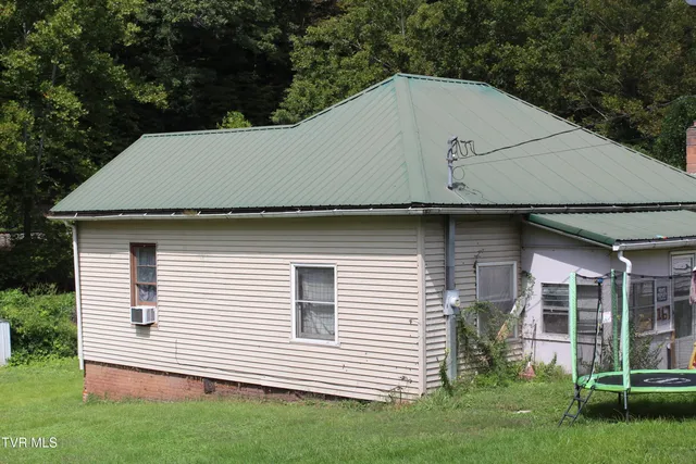 $87,500 | 167 Baxter Loop, St. Charles, VA 24282