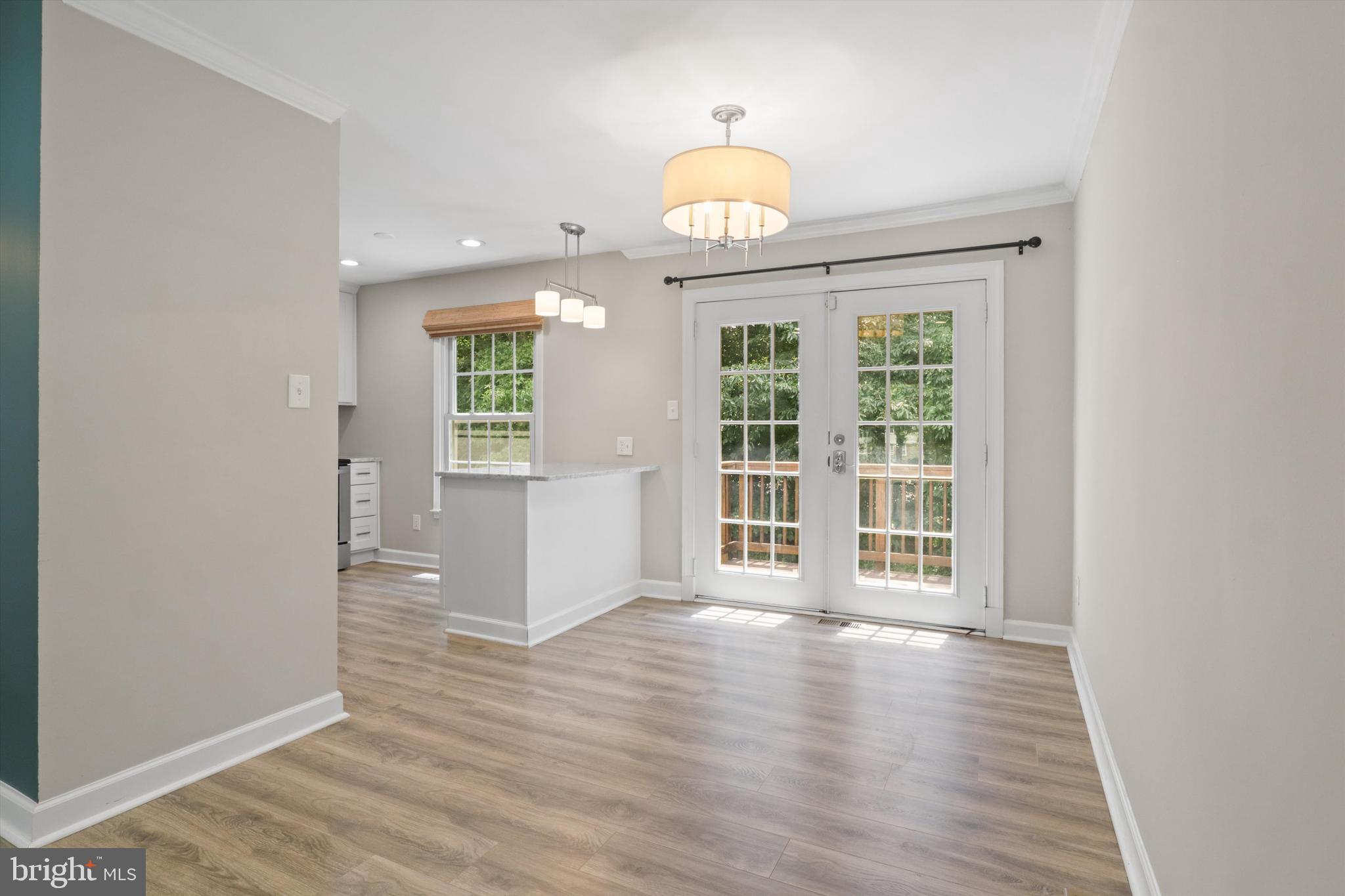 8583 Tyrolean Way Springfield, VA 22153 - Photo 5 of 27