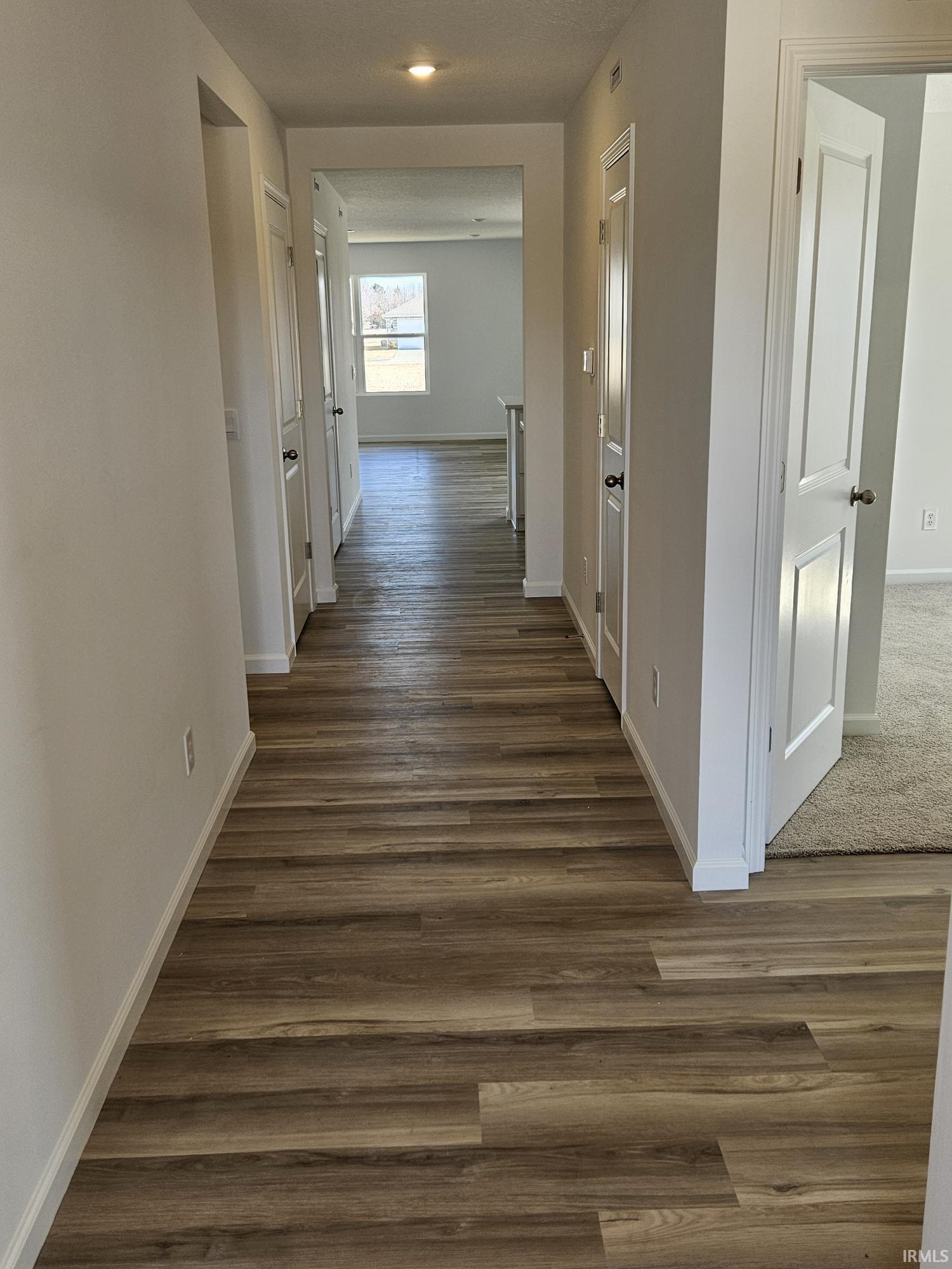 996 Rookery Way New Haven, IN 46774 - Photo 2 of 7