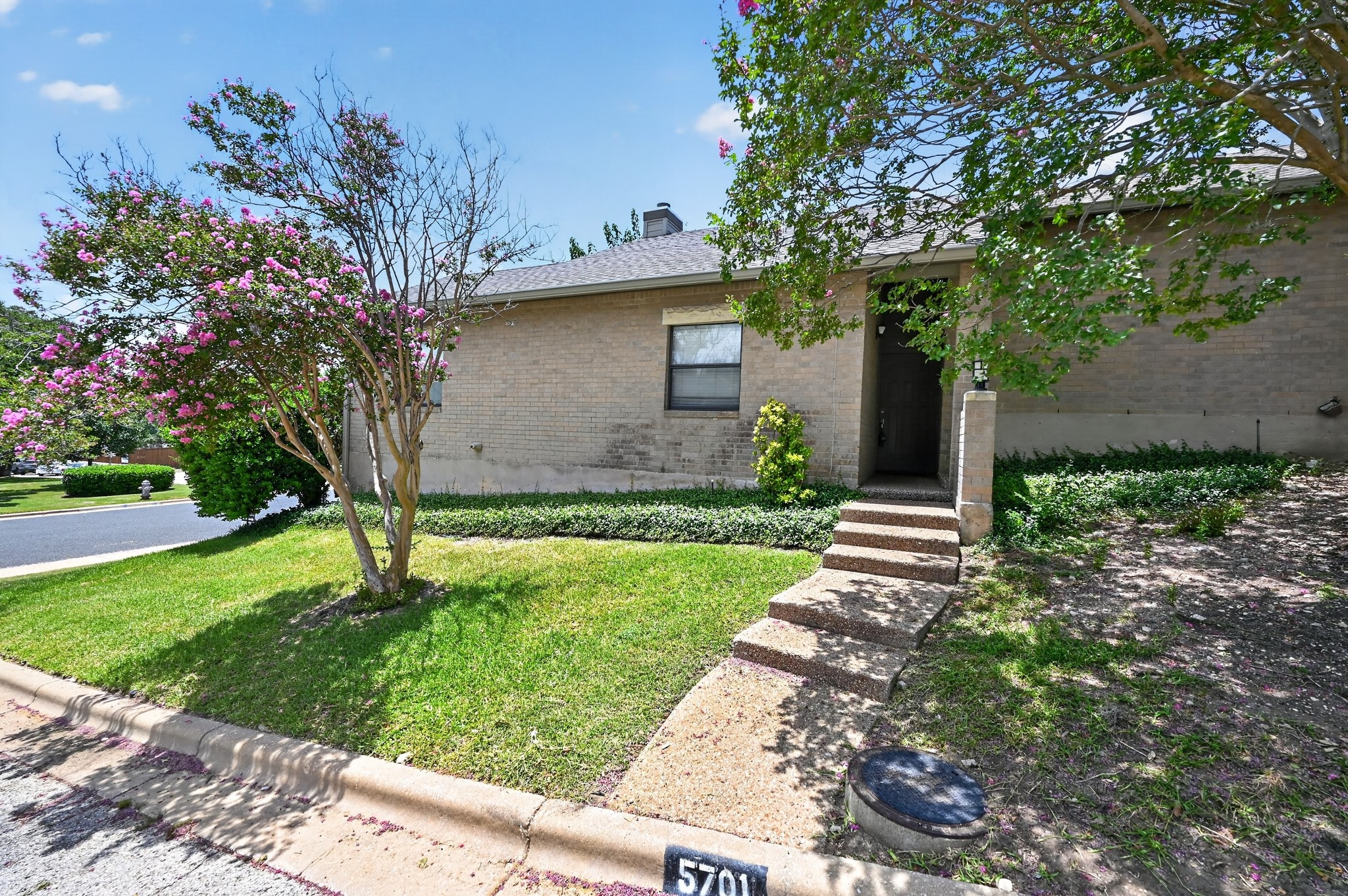 5701 Scout Bluff Austin, TX 78731 - Photo 2 of 26