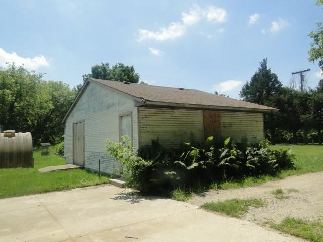 9171 Oak Road Millington, MI 48746 - Photo 18 of 18 21425416-17.JPG
