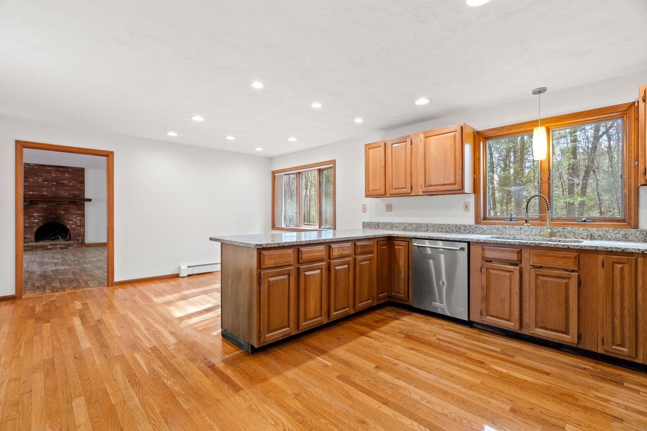 207 Hayden Road Hollis, NH 03049 - Photo 12 of 39