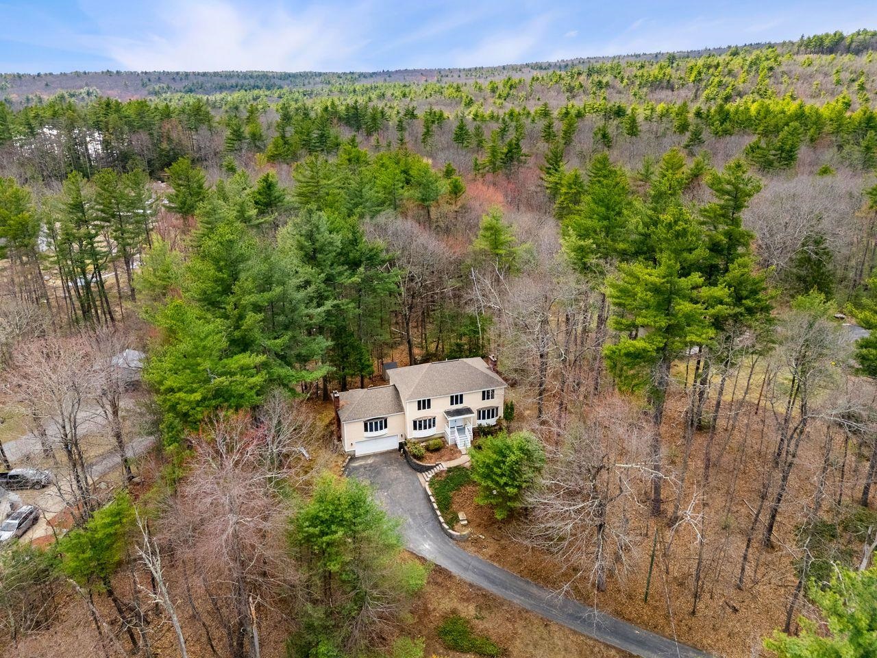 207 Hayden Road Hollis, NH 03049 - Photo 2 of 39