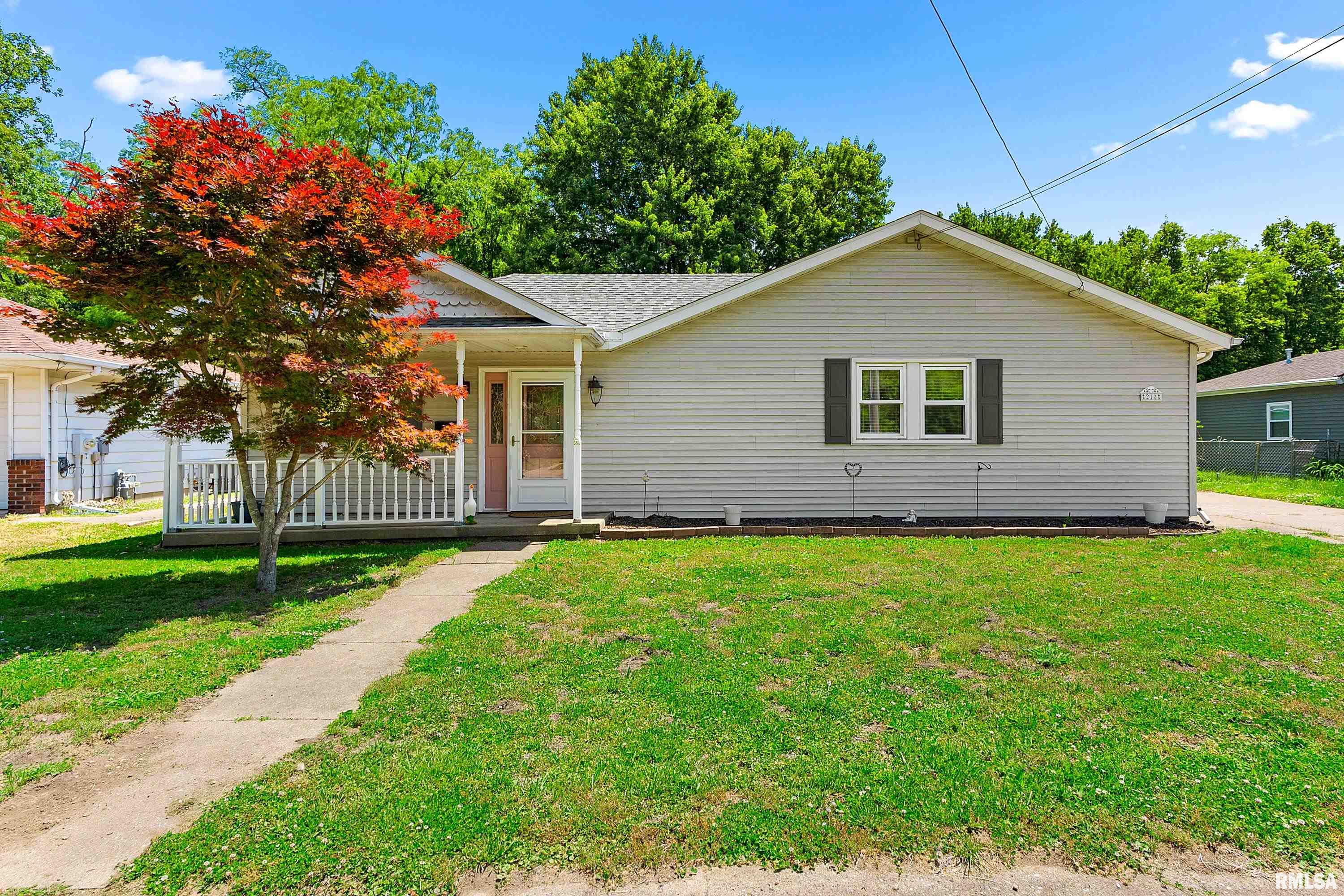 217 Frontenac Road Marquette Heights, IL 61554 - Photo 2 of 39