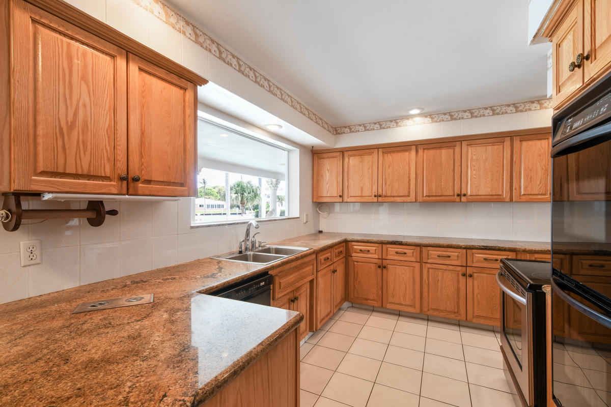 62 Spanish River Drive Ocean Ridge, FL 33435 - Photo 13 of 42 DSC_6203