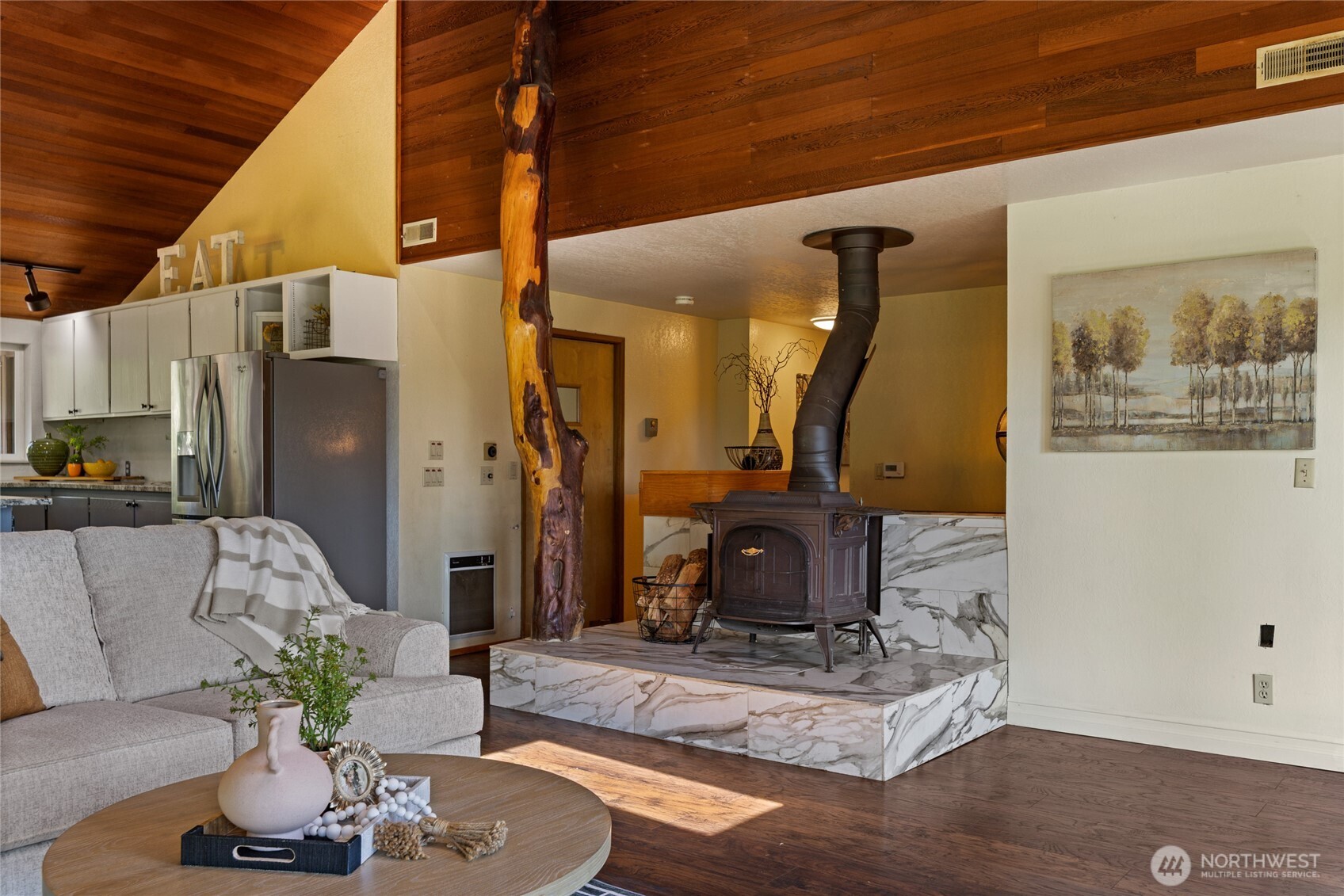 7211 East Grapeview Loop Road Allyn, WA 98524 - Photo 8 of 40