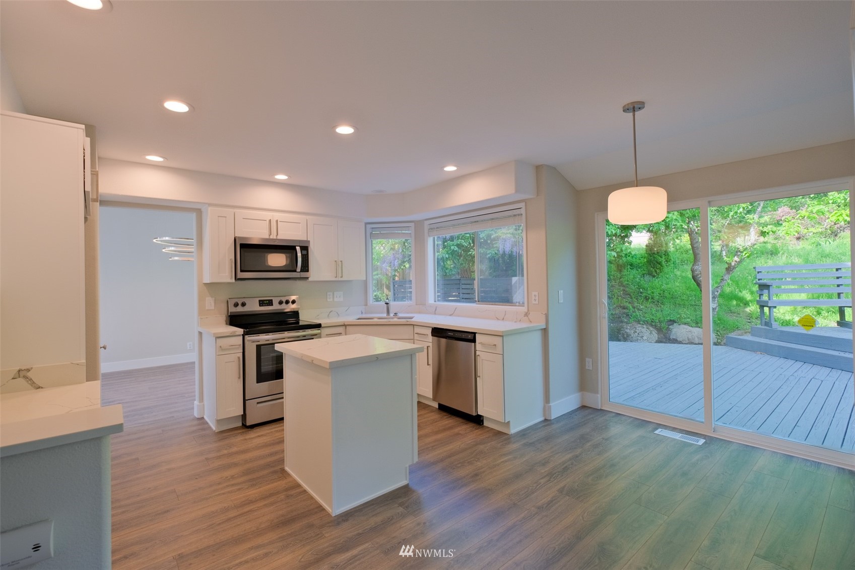 3118 Wells Avenue South Renton, WA 98055 - Photo 10 of 29 Gallery Image 10
