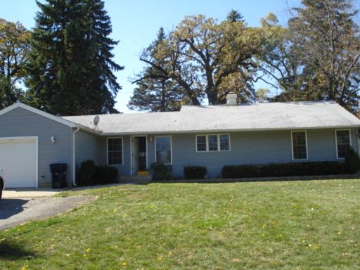 12 Manor Road Lake Zurich, IL 60047 - Photo 1 of 7