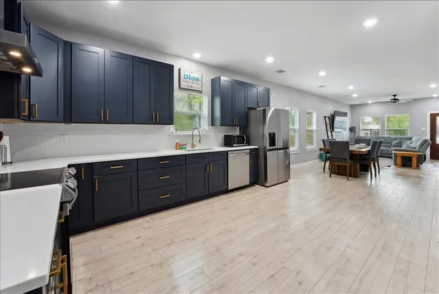 $295,000 | 707 North Wilhite Street, Cleburne, TX 76031