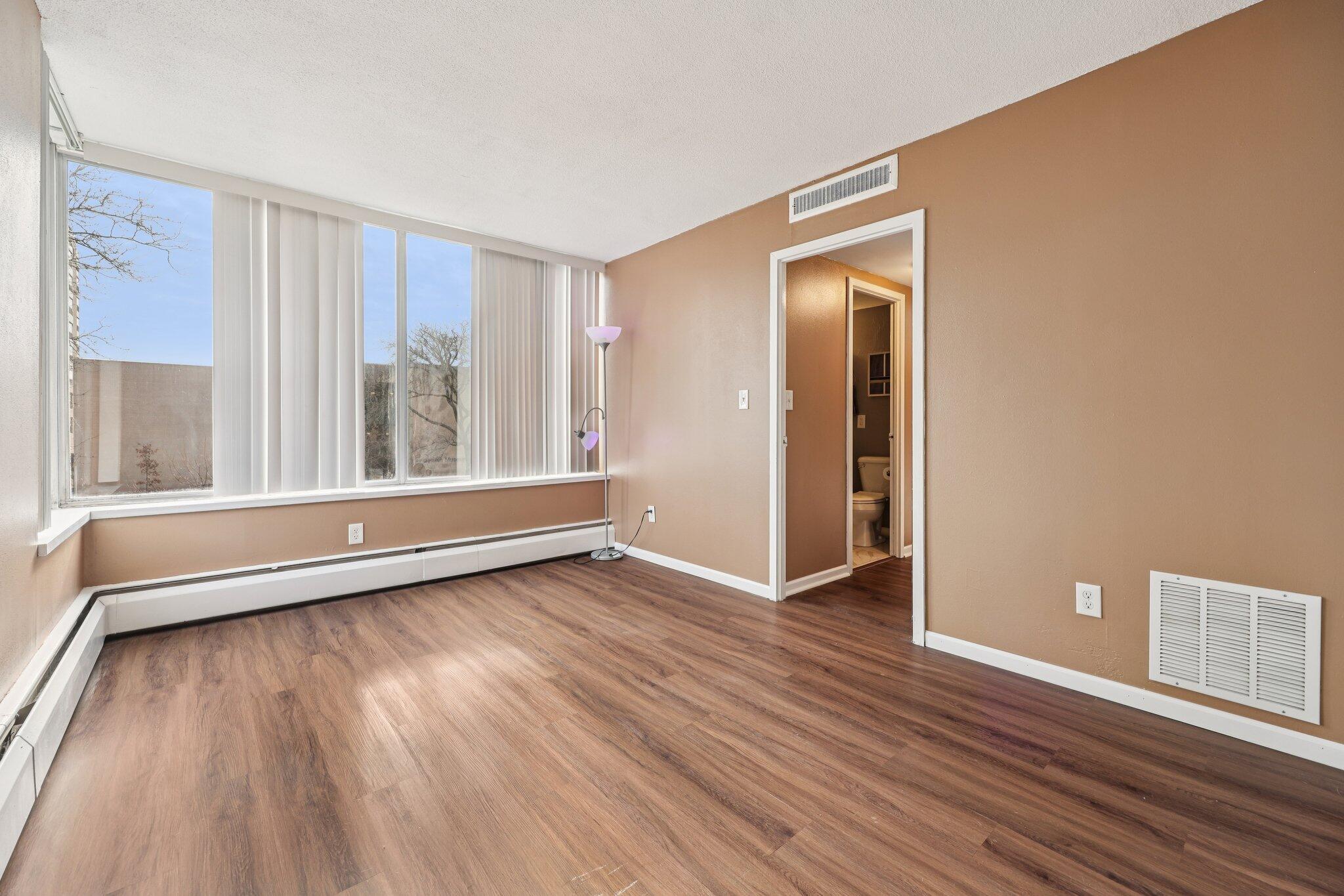 1409 North Prospect Avenue, Unit 302 Milwaukee, WI 53202 - Photo 14 of 19 13-web-or-mls-N Prospect Ave 302-S1702-0