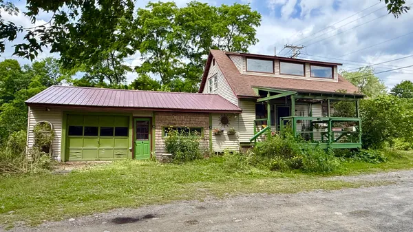 $149,900 | 69 Liberty Street, Dexter, ME 04930