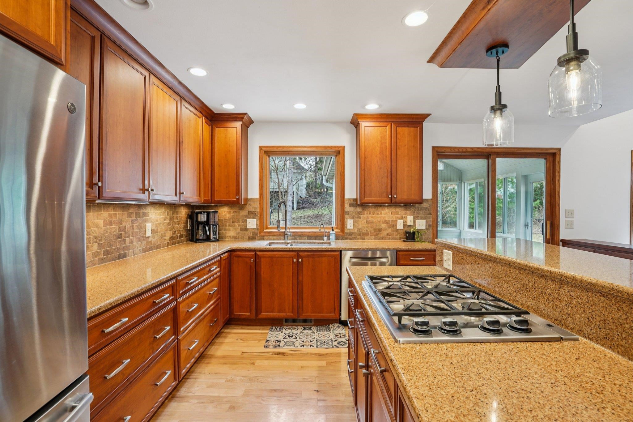 7313 Ashwabay Lane Madison, WI 53719 - Photo 5 of 63