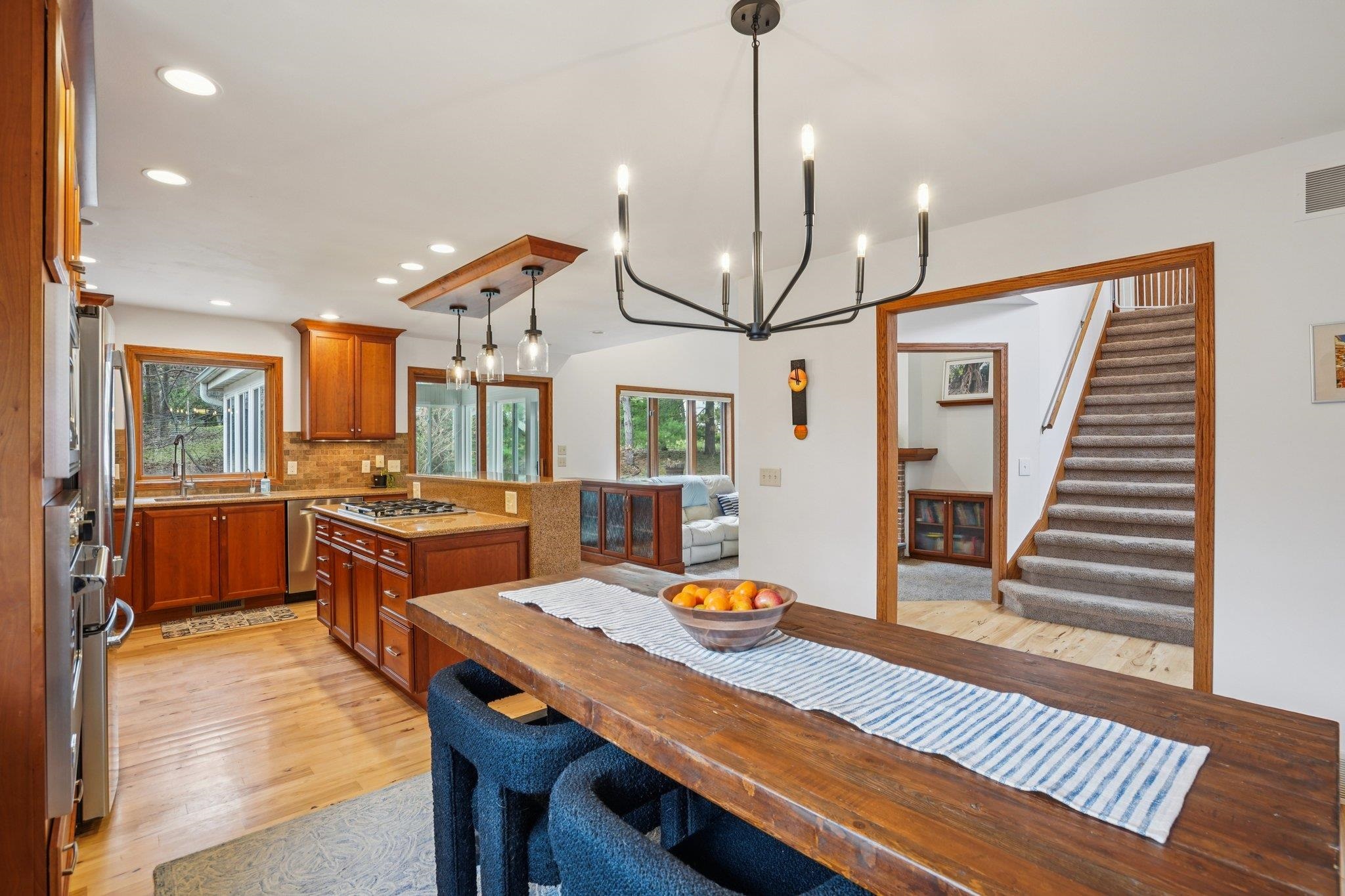 7313 Ashwabay Lane Madison, WI 53719 - Photo 6 of 63