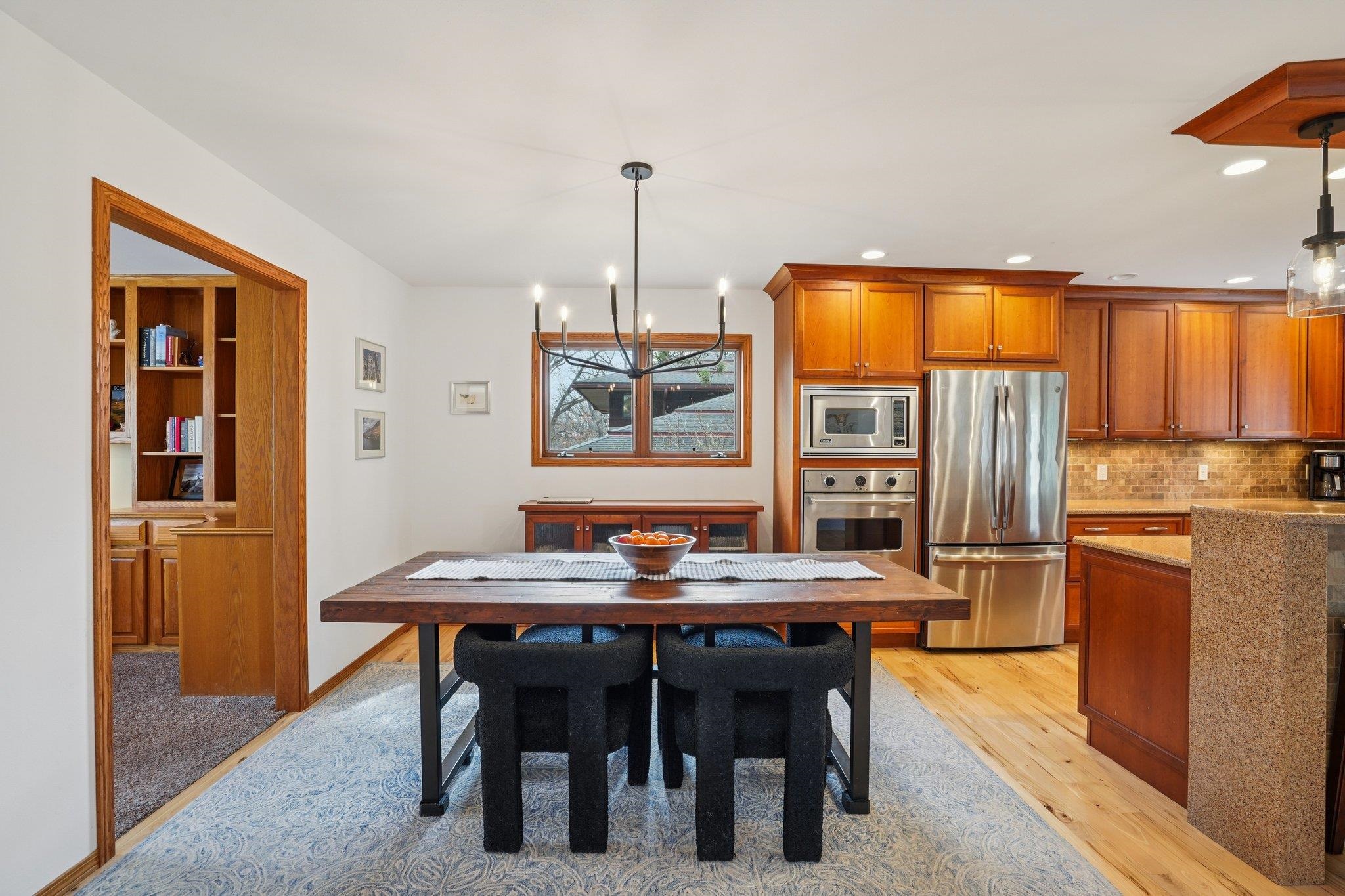 7313 Ashwabay Lane Madison, WI 53719 - Photo 9 of 63