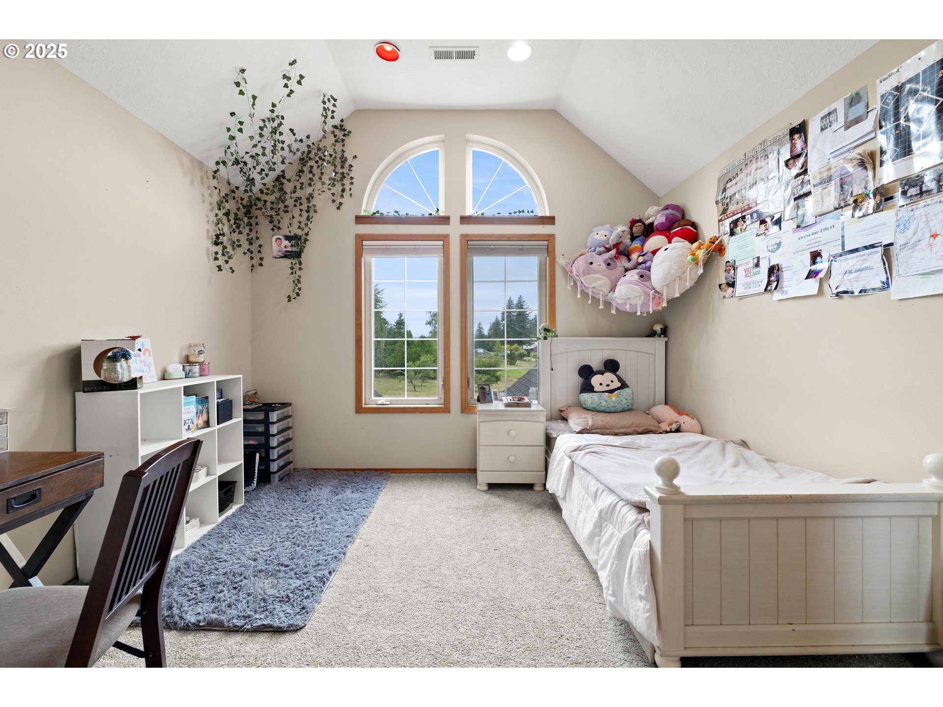 34788 Southeast Colorado Road Sandy, OR 97055 - Photo 17 of 46 Bedroom
