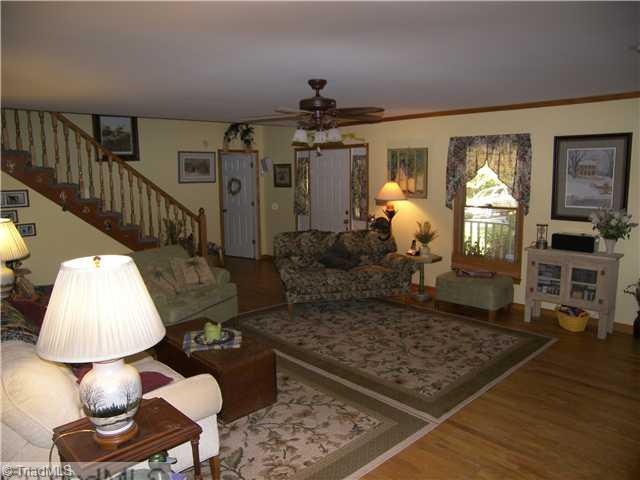 317 Jack Booe Road Mocksville, NC 27028 - Photo 3 of 16 Living Room.