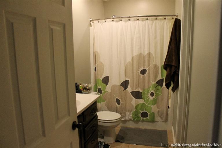 11637 South Priddy Road Pekin, IN 47165 - Photo 4 of 10 Gallery Image 4