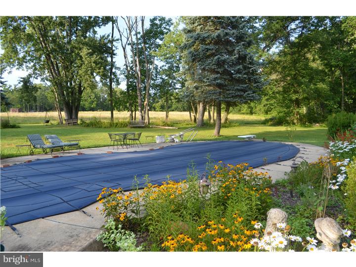 549 Mud Road Newtown, PA 18940 - Photo 18 of 25 Pool