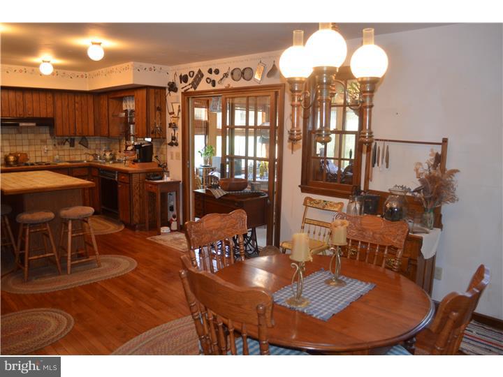 549 Mud Road Newtown, PA 18940 - Photo 6 of 25 Kitchen