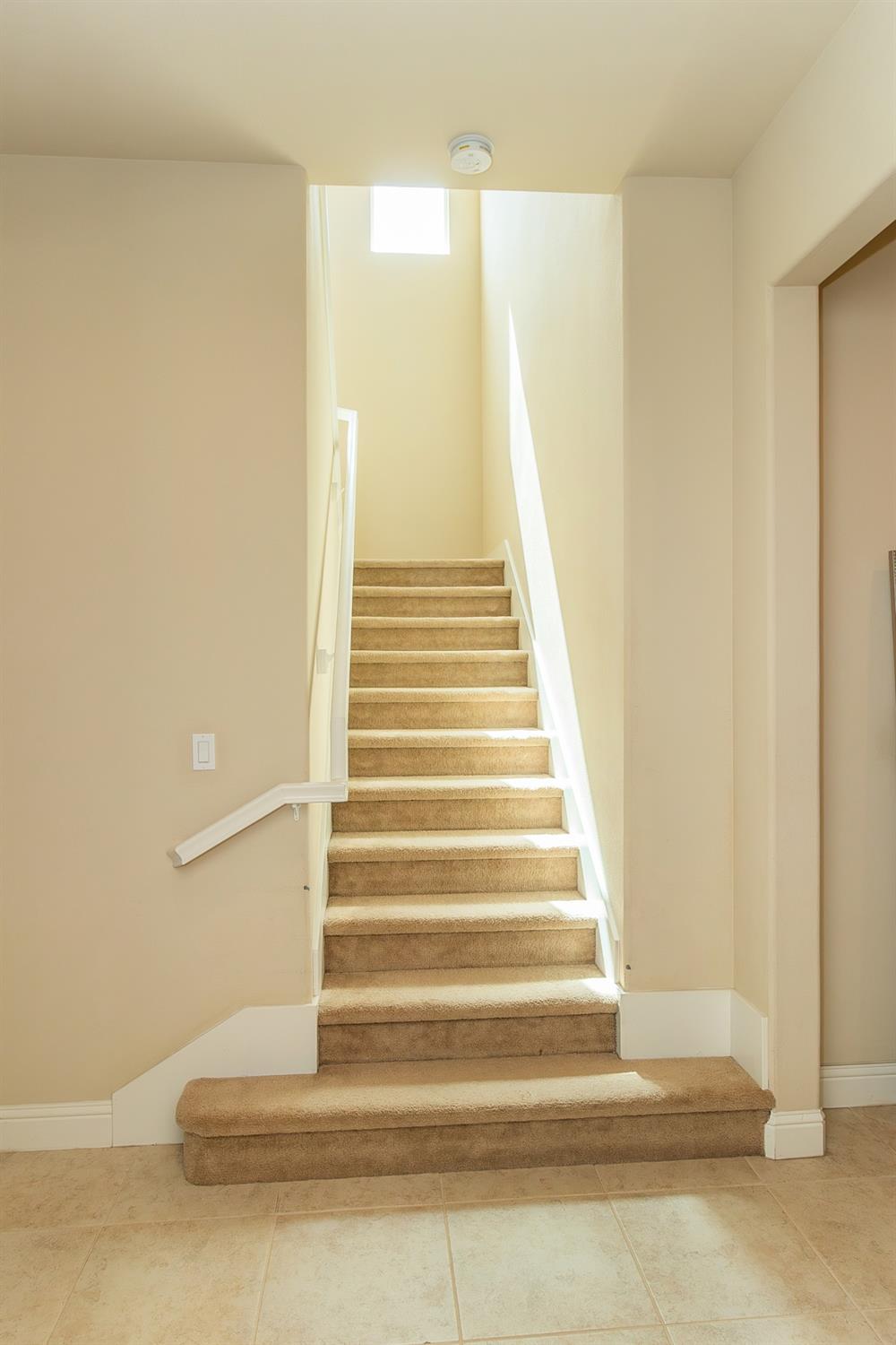 2610 Sample Avenue Clovis, CA 93611 - Photo 19 of 36 a view of entryway