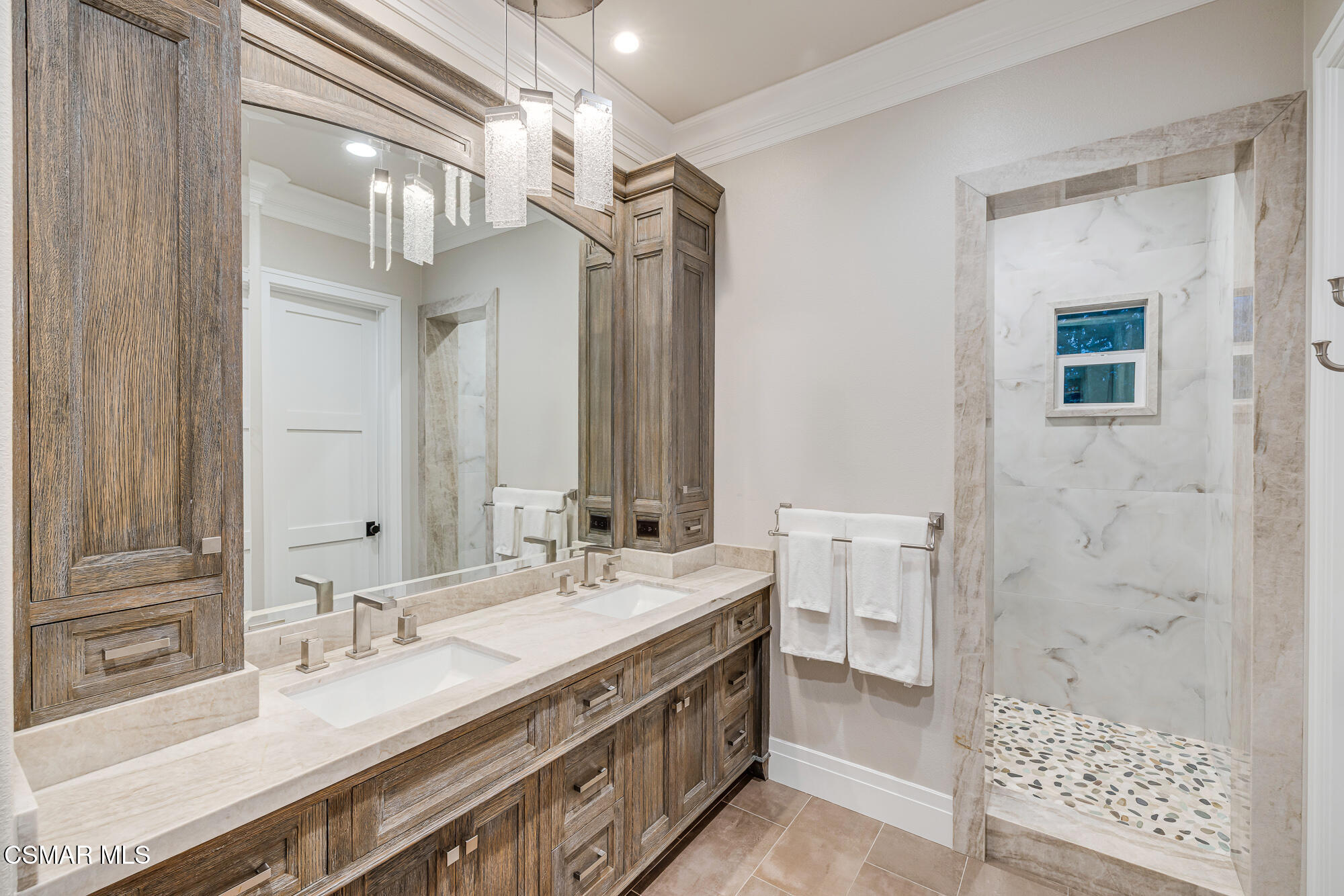 6508 High Country Place Moorpark, CA 93021 - Photo 29 of 95 a bathroom with a double vanity sink mirror and double