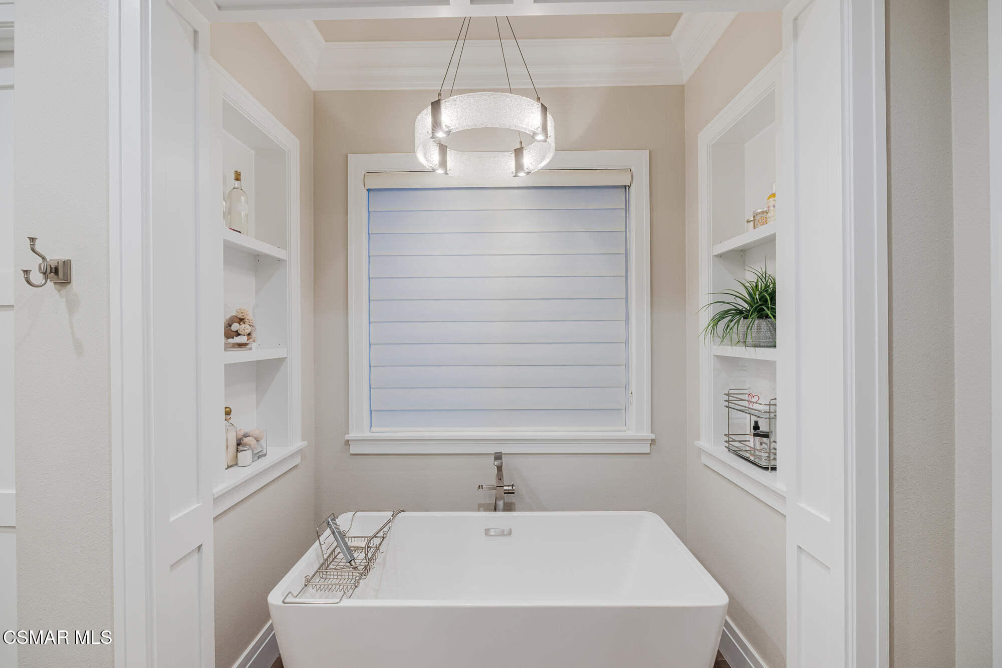 6508 High Country Place Moorpark, CA 93021 - Photo 31 of 95 a bathroom with a sink and a mirror