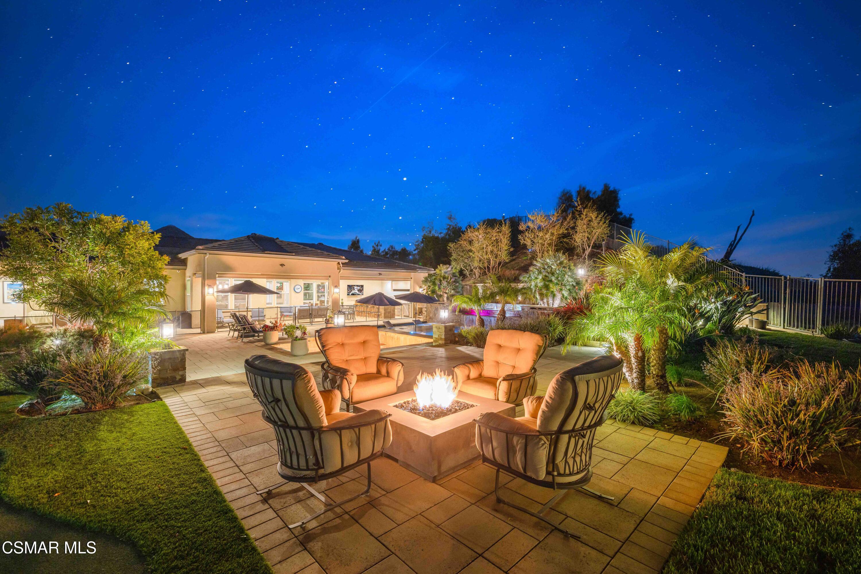 6508 High Country Place Moorpark, CA 93021 - Photo 60 of 95 a view of a chairs and table in patio