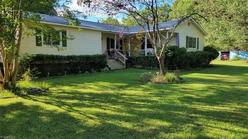 402 Roberts Farm Road Reidsville, NC 27320 - Photo 3 of 47