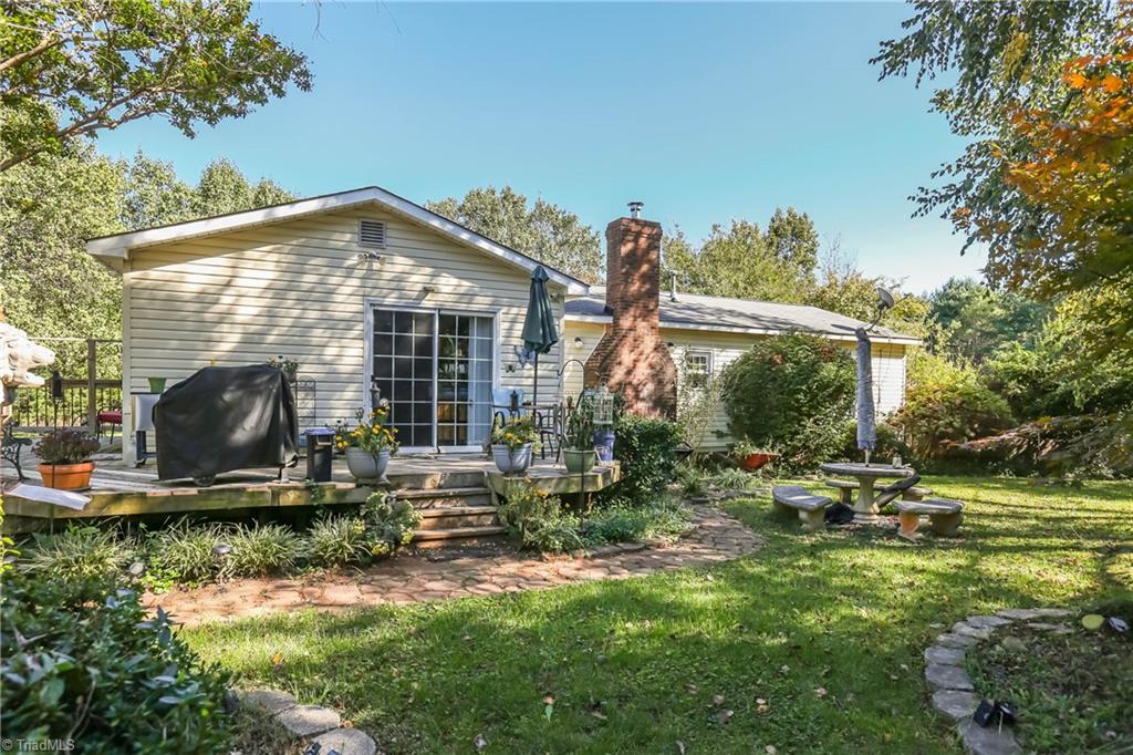 402 Roberts Farm Road Reidsville, NC 27320 - Photo 25 of 47