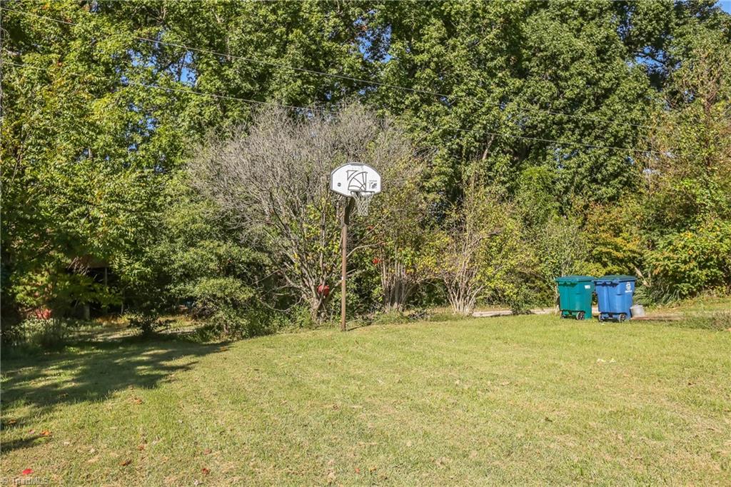 402 Roberts Farm Road Reidsville, NC 27320 - Photo 34 of 47